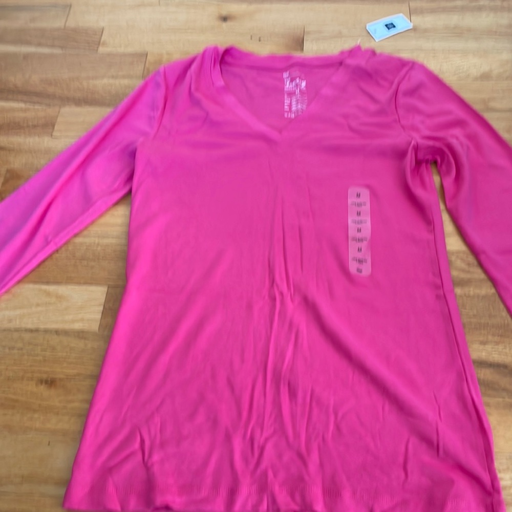 Gap super soft vneck NWT